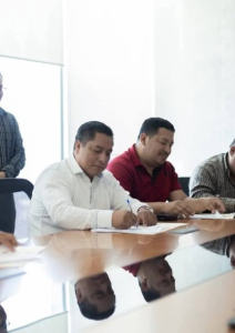 El Presidente Municipal, amigo del pueblo, Majin Aguilar Utrilla, asistió a una importante reunión para la firma de convenio entre la Secretaría de Finanzas y el Gobierno Municipal de Amatán.