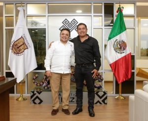 Juan Carlos Moreno Guillén sostiene reunión con el alcalde de Las Margaritas