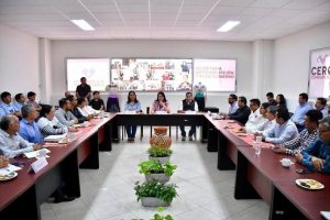 Secretaría Anticorrupción y Buen Gobierno fortalece la transparencia con entrega de constancias del CRUC Balam
