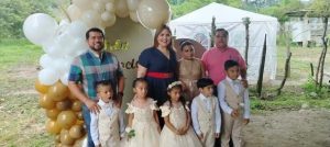 Asiste Suhey Dayana Hernández Vera como madrina de generación a escuela CONAFE en la localidad el Zapote