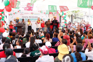 Paco Chacón comparte con familias de la CCI la celebración de las fiestas patrias