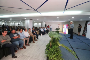 Asiste Marco Antonio Barba Arrocha a la inauguración de la XVI Convención del Colegio de Médicos Veterinarios de Pequeñas Especies